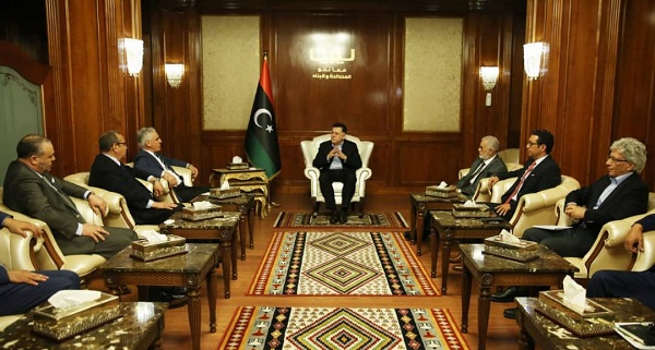 Al-Sarraj reçoit les responsables des organisations patronales Maghrébines